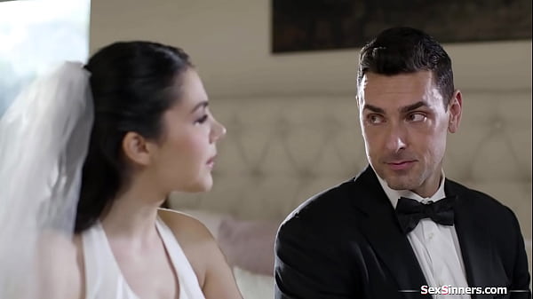 Husband acts_anal about my butt plug_but his_friend is not