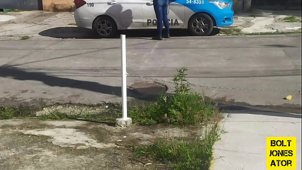 OITO_ANOS SEM METER_MULHER MADURA SENDO RASGADA NA PIROCA GRITOU TANTO QUE CHAMARAM_A POLÍCIA