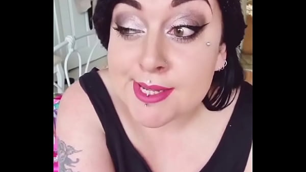 Thought i'd post some funnys come add me on tik darkfacephantom ️ 