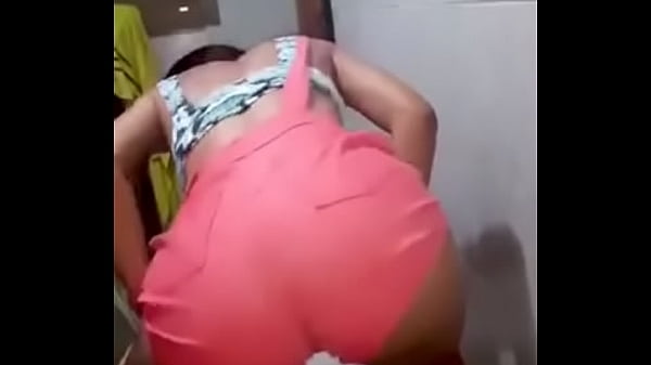 Jennifer Layanne dançando noInstagram 3