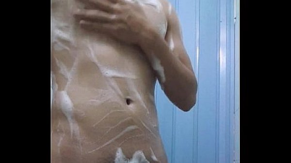 Sục trong nh&agrave; vệ sinh 