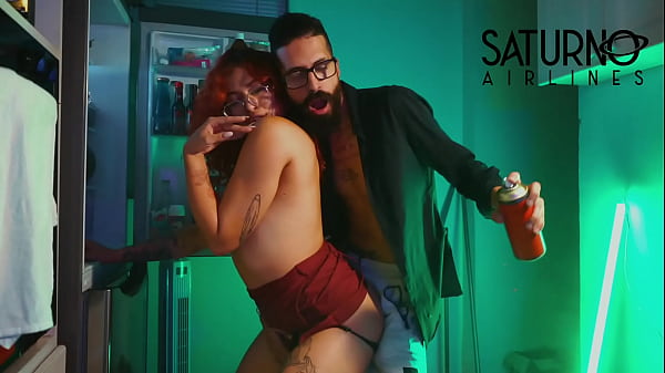 La Canci&oacute;n De Nacho Vidal Y Cristian Cipriani En El Libro Interactivo Saturno Airlines thumbnail