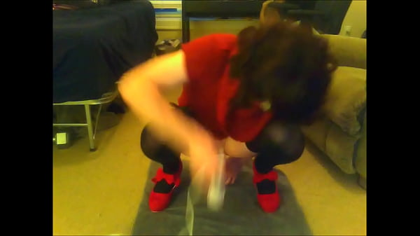 little sissy makes big cummies 