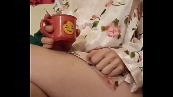 Nonton Bonjour Mes Coquins Je Vous Offre Le Caf&eacute; Et N'oubliez Rdv Ce Soir thumbnail