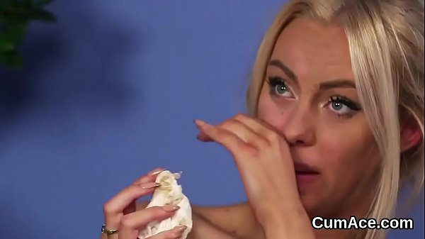 Hot looker_gets sperm shot on her face sucking all the_love juice