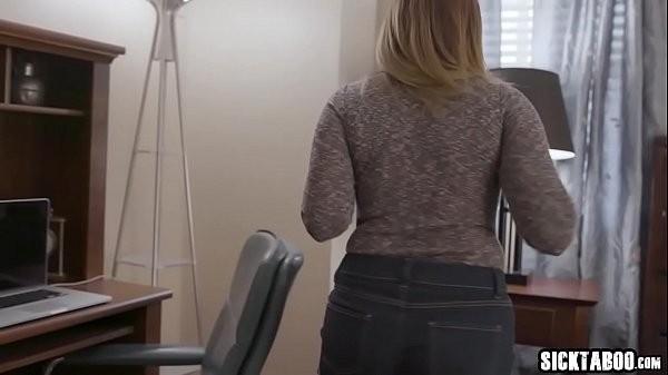 Couchsurfing big boobs thief searching_around thehouse