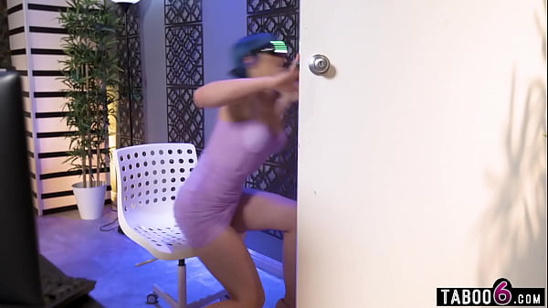 Play MP4 - Jewelz Blu tried X-Ray glasses and saw her boss Connie Perignon fuck her co worker