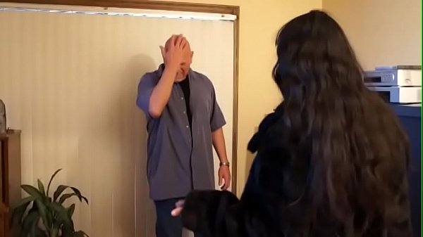 Play MP4 - black feet sucking