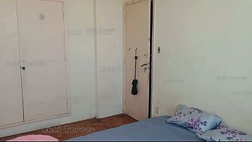 Nonton Peguei O Safado Do Meu Meio Irm&atilde;o Cheirando Minha Calcinha No Guarda Roupa E O Castiguei Dando A Buceta Pra Ele thumbnail