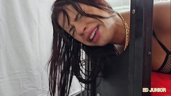 Play MP4 - ED JUNIOR SE VINGA DA DOMINATRIX FUDENDO ELA SEM CAMISINHA COM FOR&Ccedil;A&lpar;COMPLETO NO RED E NO SHEER&rpar;