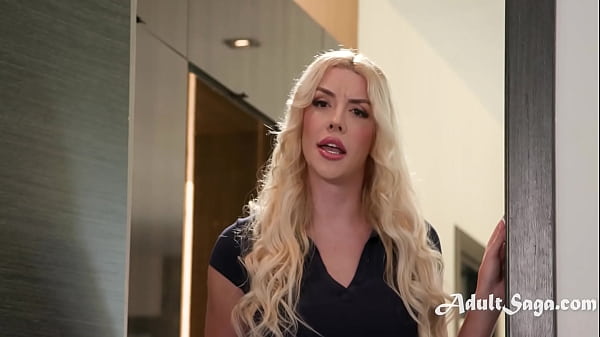 Her Irresistable Fragrance - Leah Hayes, Rokco