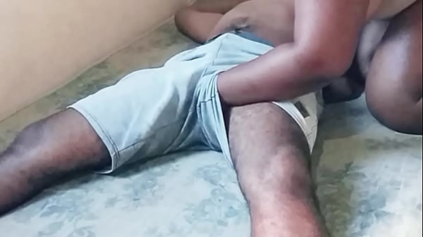 Madrasta Gordinha Fode O Entiado Enquanto O Marid&atilde;o Ta No Trabalho thumbnail