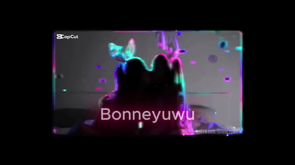 Nonton Bonneyuwu - 16:07 Putita Se Masturba En El Garaje De Su Padrastro thumbnail