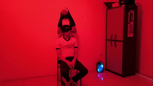 Nonton Sluts Stepsist Seduce Their Stepbrother To Make Him Horny At His College Celebration thumbnail