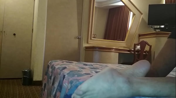 Mi amiga con beneficios ya se le hizo adiccion mi tolete y pues como hombre le tengo que responder hasta arrancarle el calzoncito 