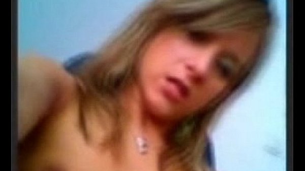 Amateur 18yr Old Makes A Hot Show On Webcam thumbnail