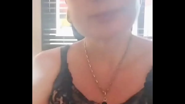 Nonton Petite Exhib Au Taf thumbnail