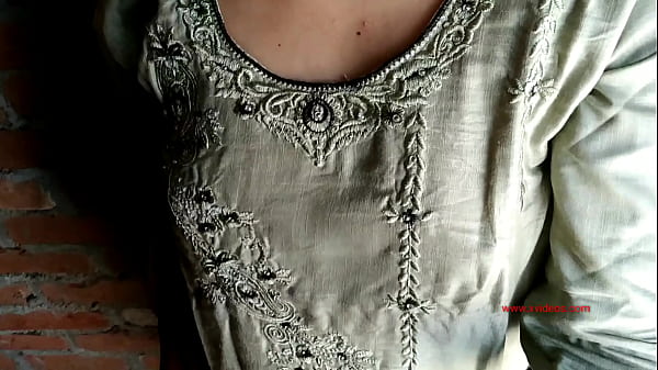 Play MP4 - Desi girlfriend and boyfriend bathroom sex