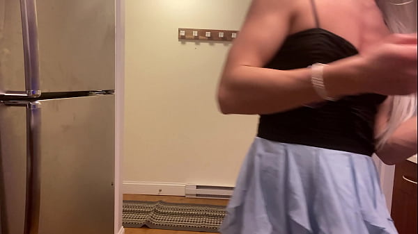 Crossdressing into Prom Queen 