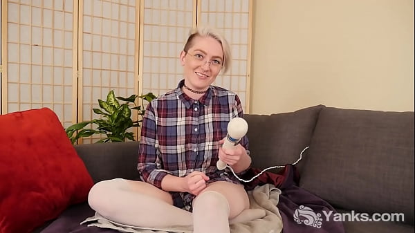 Play MP4 - Yanks Honey Summer Lynn Somers Having Fun