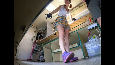 Nonton This Super Hot Girl Knows Exactly How To Clean The Floor To Keep The Job thumbnail