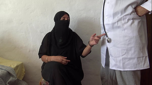 Play MP4 - Arabic Egyptian Wife Is Shocked When Her Doctor Starts Fucking Her Asshole