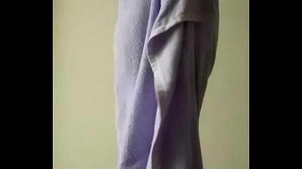 तेलसे_मालिश_करती हुई बबली