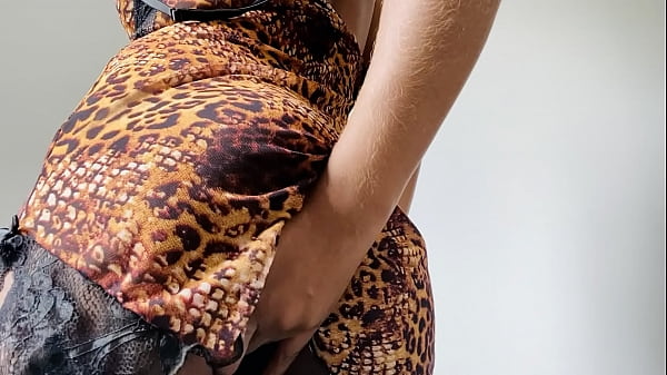 Play MP4 - PANTERA PAULISTA feline wanting to grab you