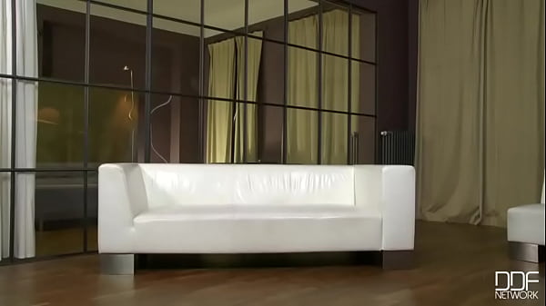 Nonton Cutie Crams Her Core! thumbnail