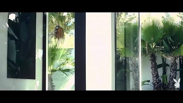 Classyhousewife seduces and fucks her gardener_outdoor