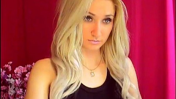 Nonton Gorgeous This Sweet Blonde Fingering Herself(1) thumbnail