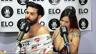 Anai loves nos cuenta como le gusta que la traten en la cama 