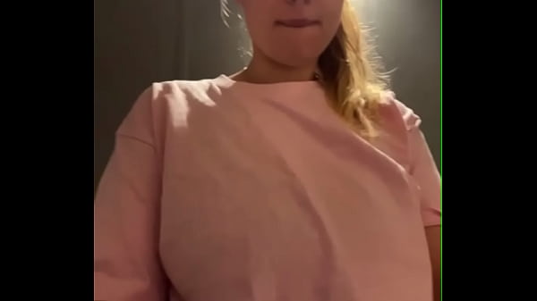 Play MP4 - My trainer fucking me in the gym