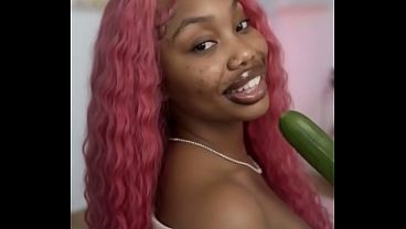 Nonton Big Titty Black Women Sucking Big Pickle thumbnail