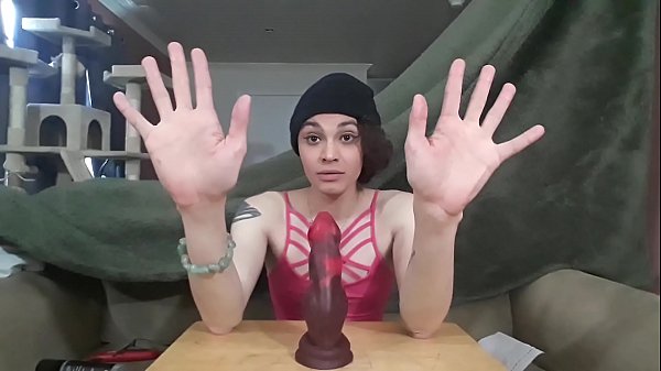 Play MP4 - Playing with a Werewolf Cock