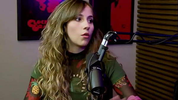 Mais que 8 Minutos | com a Participa&ccedil;&atilde;o especial da sua namorada de Rafinha Bastos Vivi Tomasi 