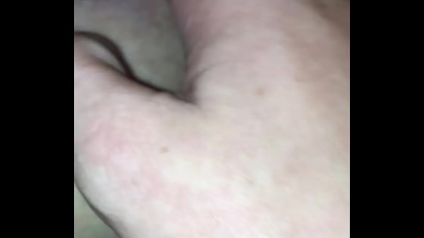 Play MP4 - s&period; girlfriend gets fingered&comma; close up&excl;