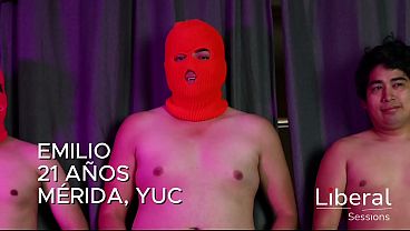 Madrastra Cuarentona Hace Un Gang Bang Con Su Hijastra, Se Comen 6 Vergas thumbnail