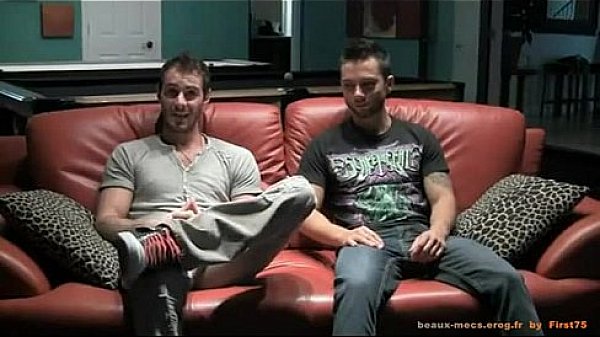 Jogo entre homens e Str8 g0ys se jogando no Frot e outras sacanagens. 