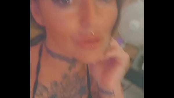 Tr&egrave;s tr&egrave;s chaud cette apr&egrave;s midi et vous ca va 