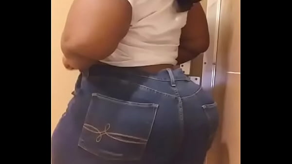Play MP4 - huge ass in jeans&excl; &lpar;Ms Cleo&rpar;