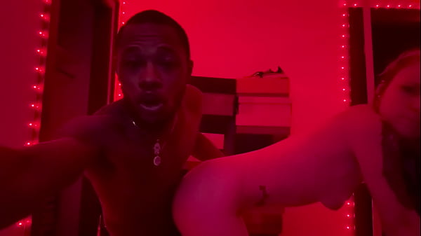 White slut fucks bbc while he&rsquo;s online on the game