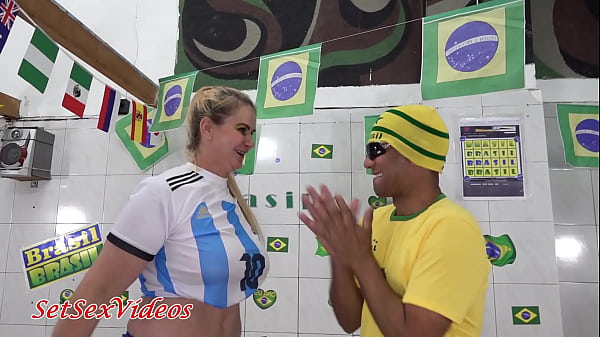 Play MP4 - SetSexVideos - Trailer&period; Brasileiro fodendo a MILF argentina gostosona&comma; Tiffany Motovany&comma; durante o jogo da Copa 2022&period; Mascarado