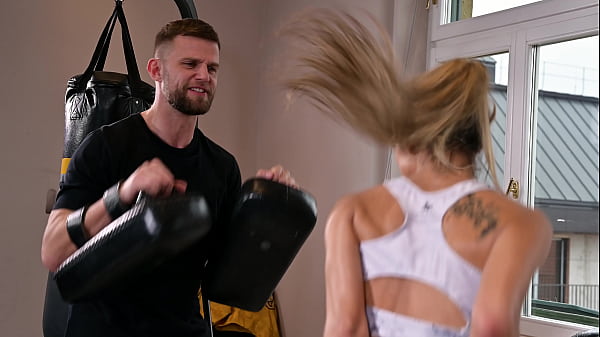 Slutty fitness chick veronica leal takes a dp pounding at boxing gym gp2663