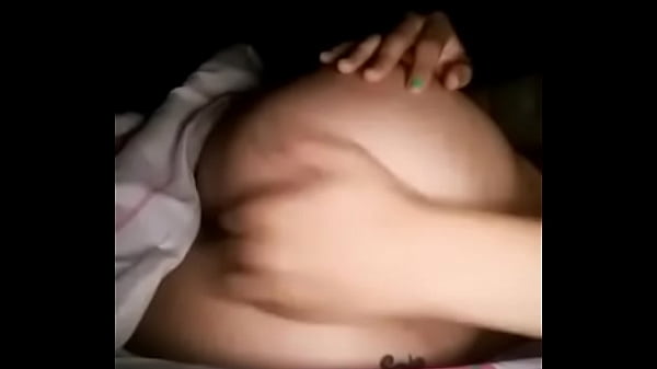 Novinha tatuada de dread se masturbando 2 