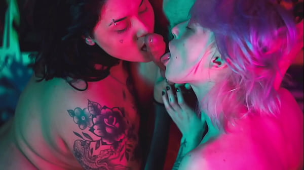 Foot_Fetish Threesome_Acidalia Mad Maxxx Rotten Venus