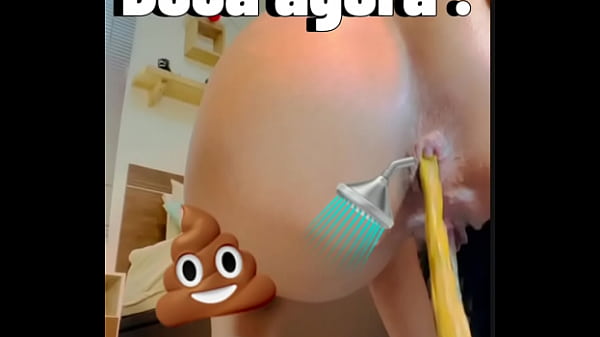 Indo Ao Banheiro Realizar Fetiche thumbnail