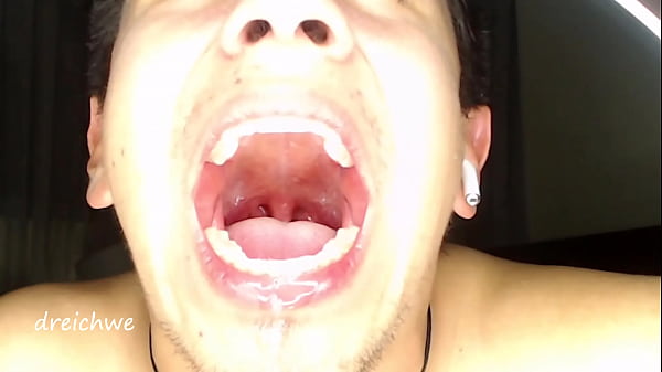 The mouth and tongue fetish 