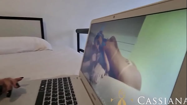 Eu e_minha amiga chupando um pau bem_gostoso! - www.cassianacosta.com