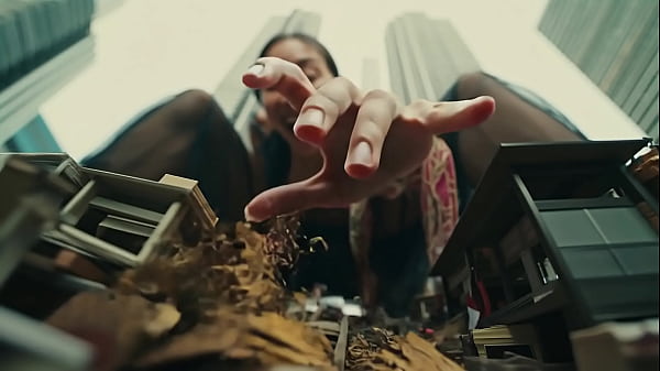 Giantess Treats Houses Like A Tiny Toys To Throw Around And Crush Under Her thumbnail